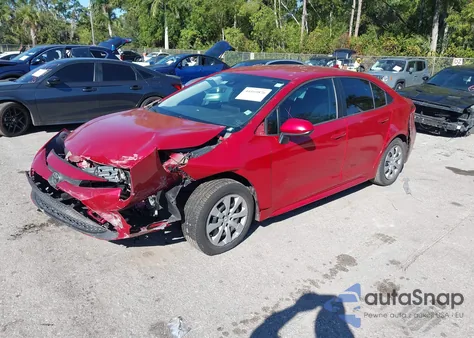 2020 Toyota Corolla Le z USA, uszkodzony, nr VIN 5YFEPRAE8LP072199
